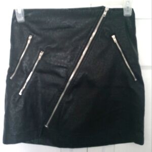 Women's beautiful skirt leather like size small with stylish zippers